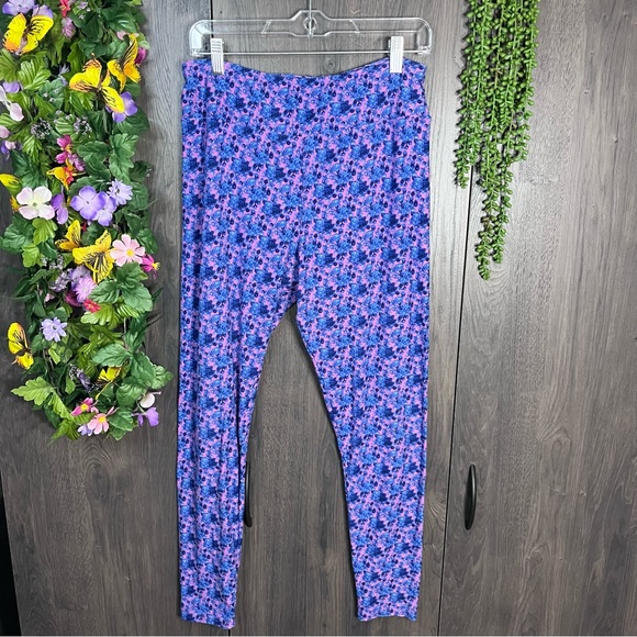 🌼3/$30🌼Lularoe Tall & Curvy One Size Printed Leggings - Picture 6 of 15